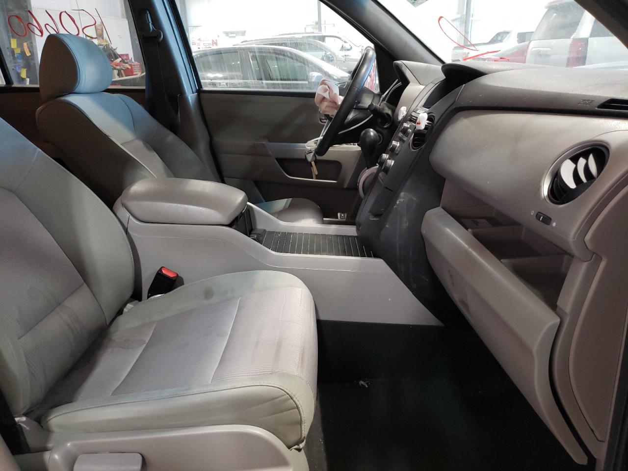 Photo 5 from auction – 2012 HONDA PILOT EX with VIN 5FNYF3H47CB025008