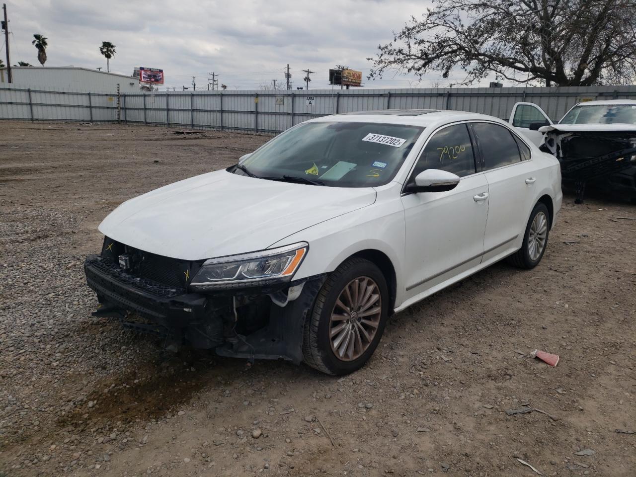 Photo 2 from auction – 2016 VOLKSWAGEN PASSAT SE with VIN 1VWBS7A35GC047986