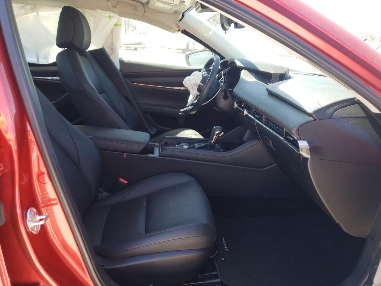 Foto 5 de la subasta – 2019 MAZDA 3 PREFERRE con VIN 3MZBPADL2KM106378