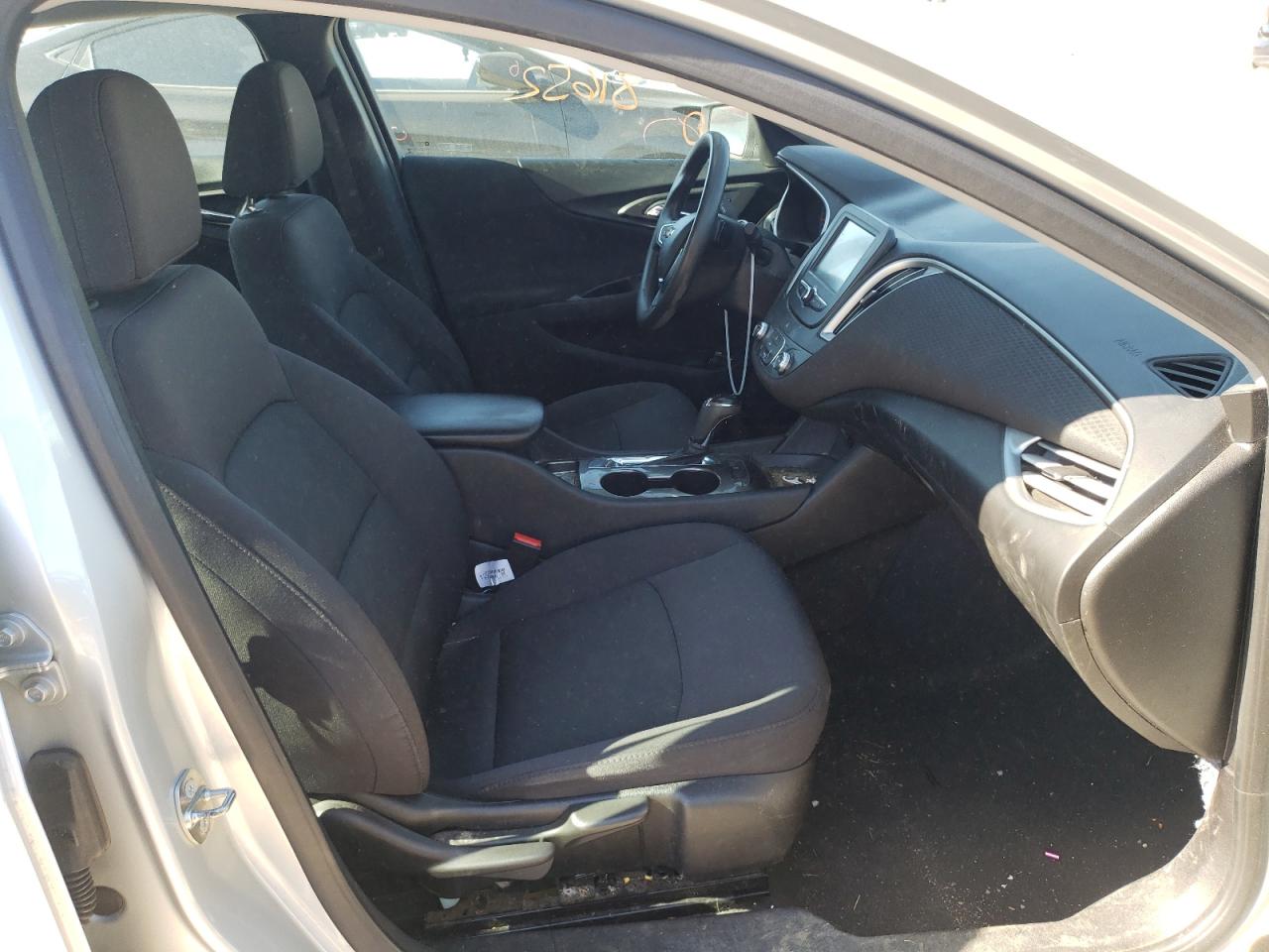 Photo 5 from auction – 2017 CHEVROLET MALIBU LS with VIN 1G1ZB5ST9HF235472