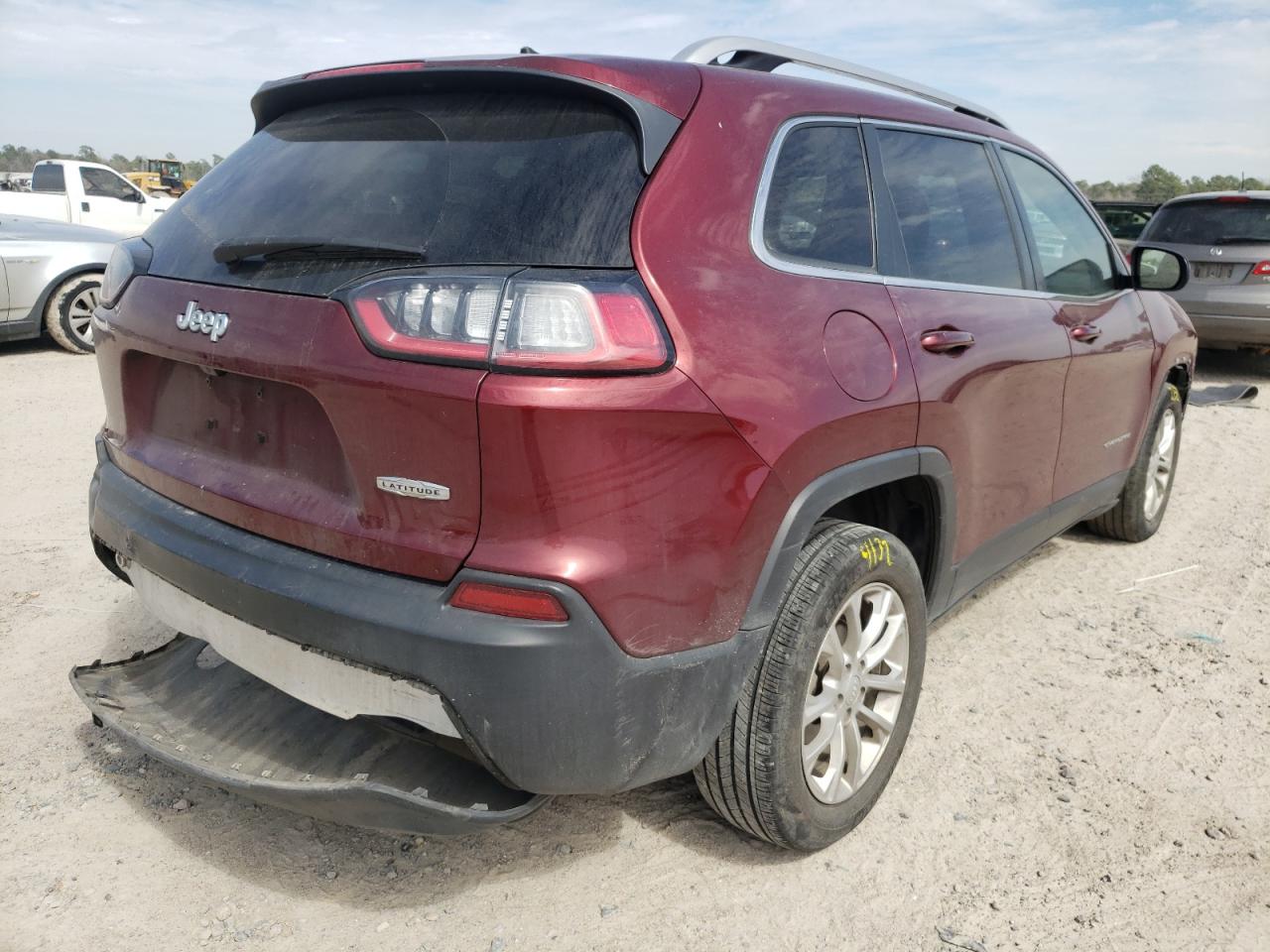 Photo 4 from auction – 2019 JEEP CHEROKEE L with VIN 1C4PJLCB6KD109987