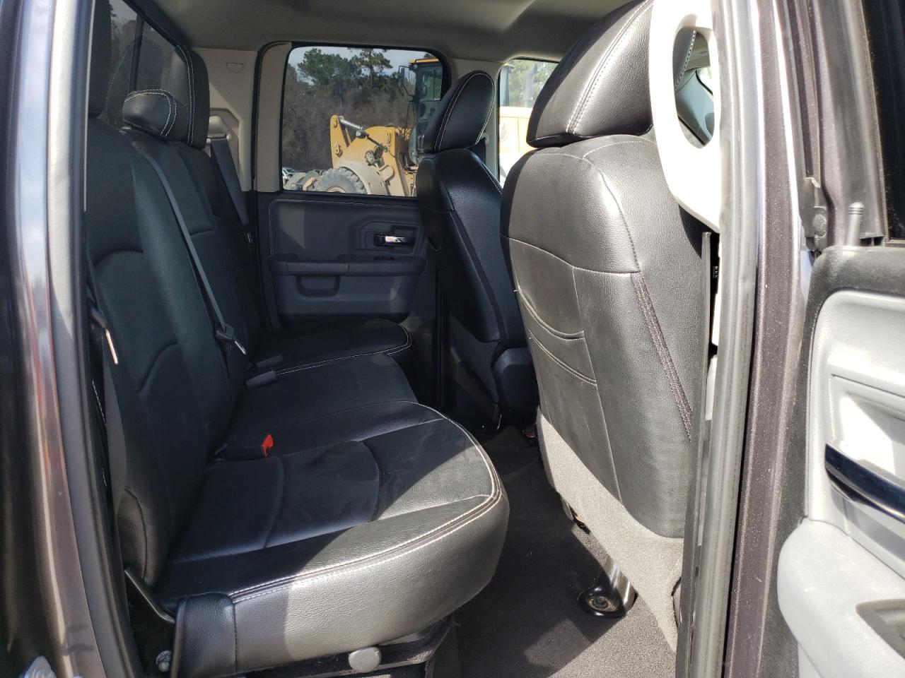 Photo 6 from auction – 2015 RAM 1500 SLT with VIN 1C6RR6GMXFS591550