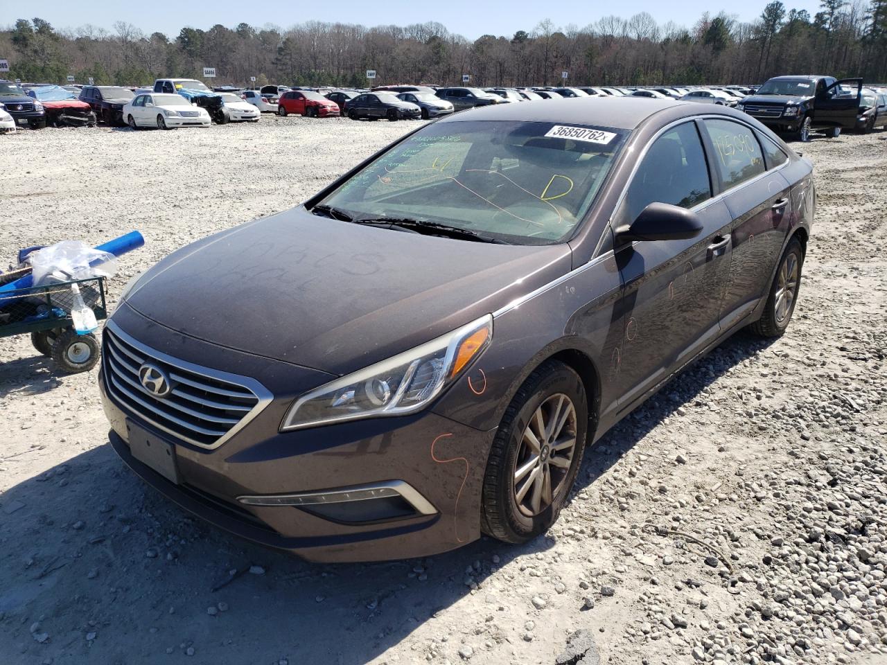 Photo 2 from auction – 2015 HYUNDAI SONATA SE with VIN 5NPE24AF2FH135342