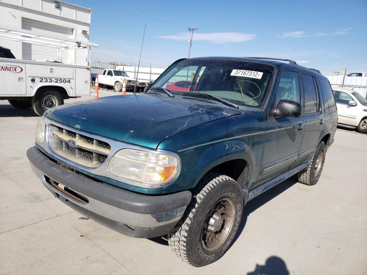 Photo 2 from auction – 1998 FORD EXPLORER with VIN 1FMZU34X0WZB59864