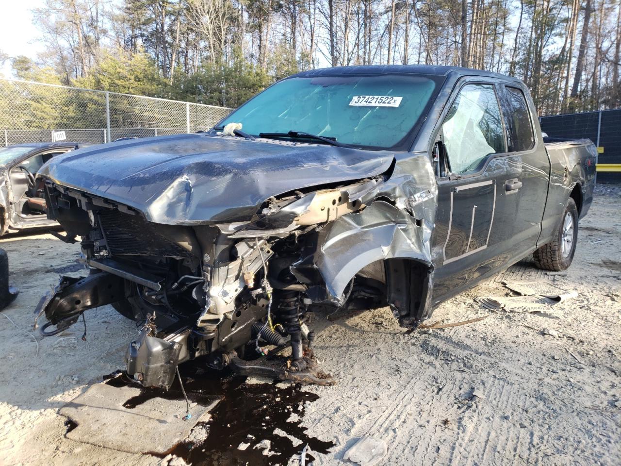 Photo 2 from auction – 2015 FORD F150 SUPER with VIN 1FTFX1EF0FFB24803