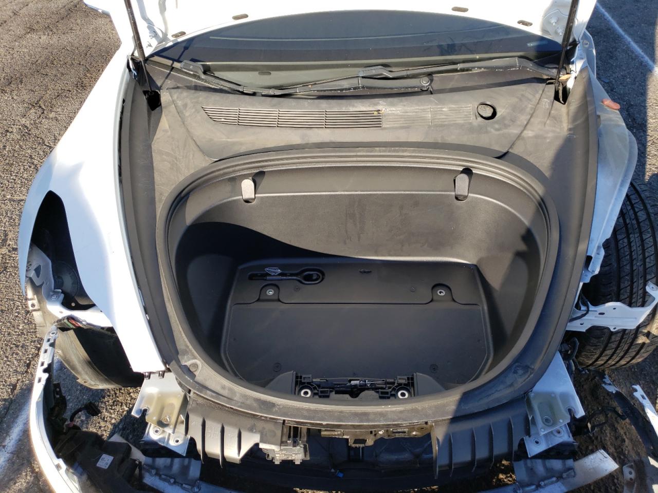 Photo 7 from auction – 2019 TESLA MODEL 3 with VIN 5YJ3E1EB9KF437093