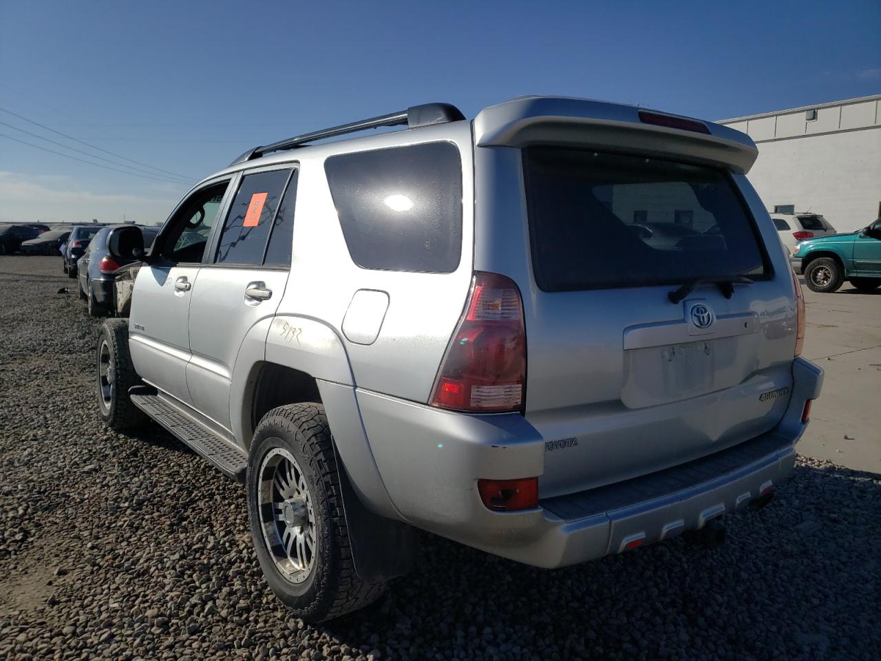 Photo 3 from auction – 2005 TOYOTA 4RUNNER SR with VIN JTEBU14R950072684