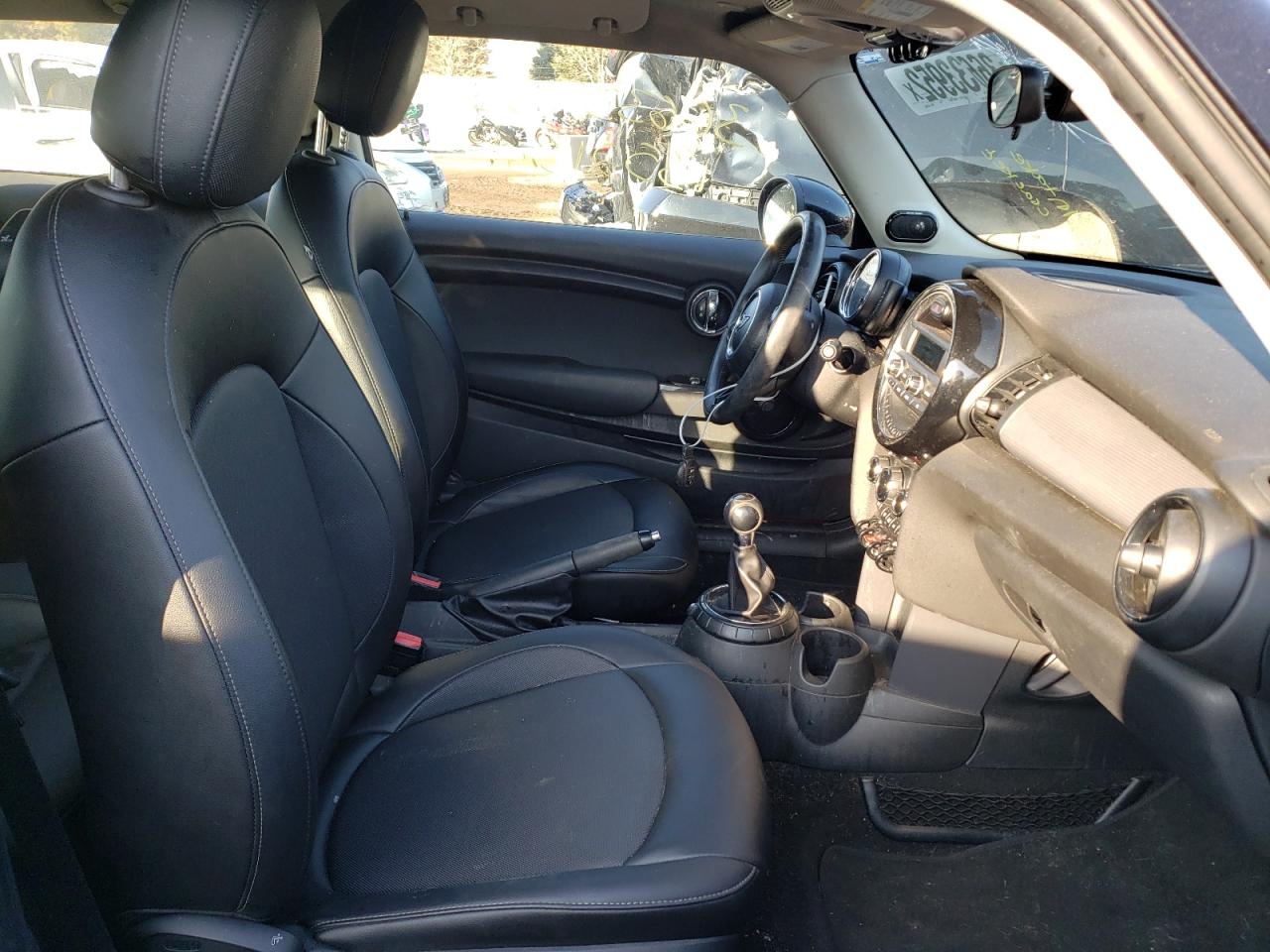 Photo 5 from auction – 2015 MINI COOPER with VIN WMWXM5C57FT973159