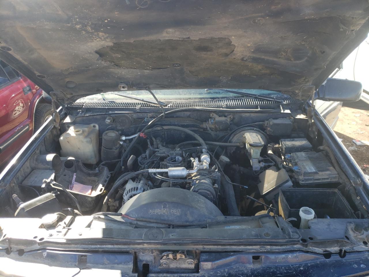 Photo 7 from auction – 1996 GMC YUKON with VIN 1GKEK13RXTJ749262