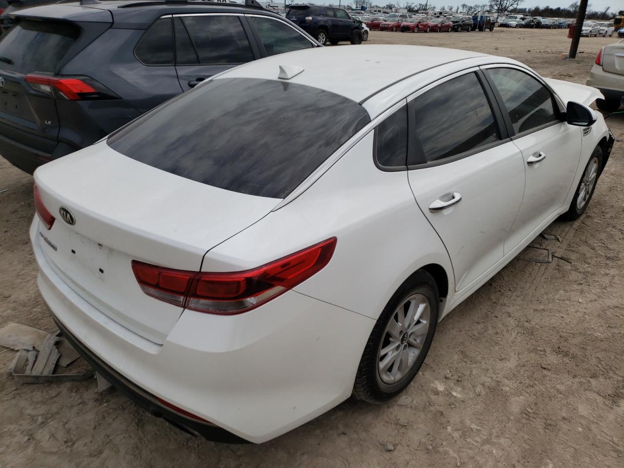Photo 4 from auction – 2016 KIA OPTIMA LX with VIN KNAGT4L30G5087119
