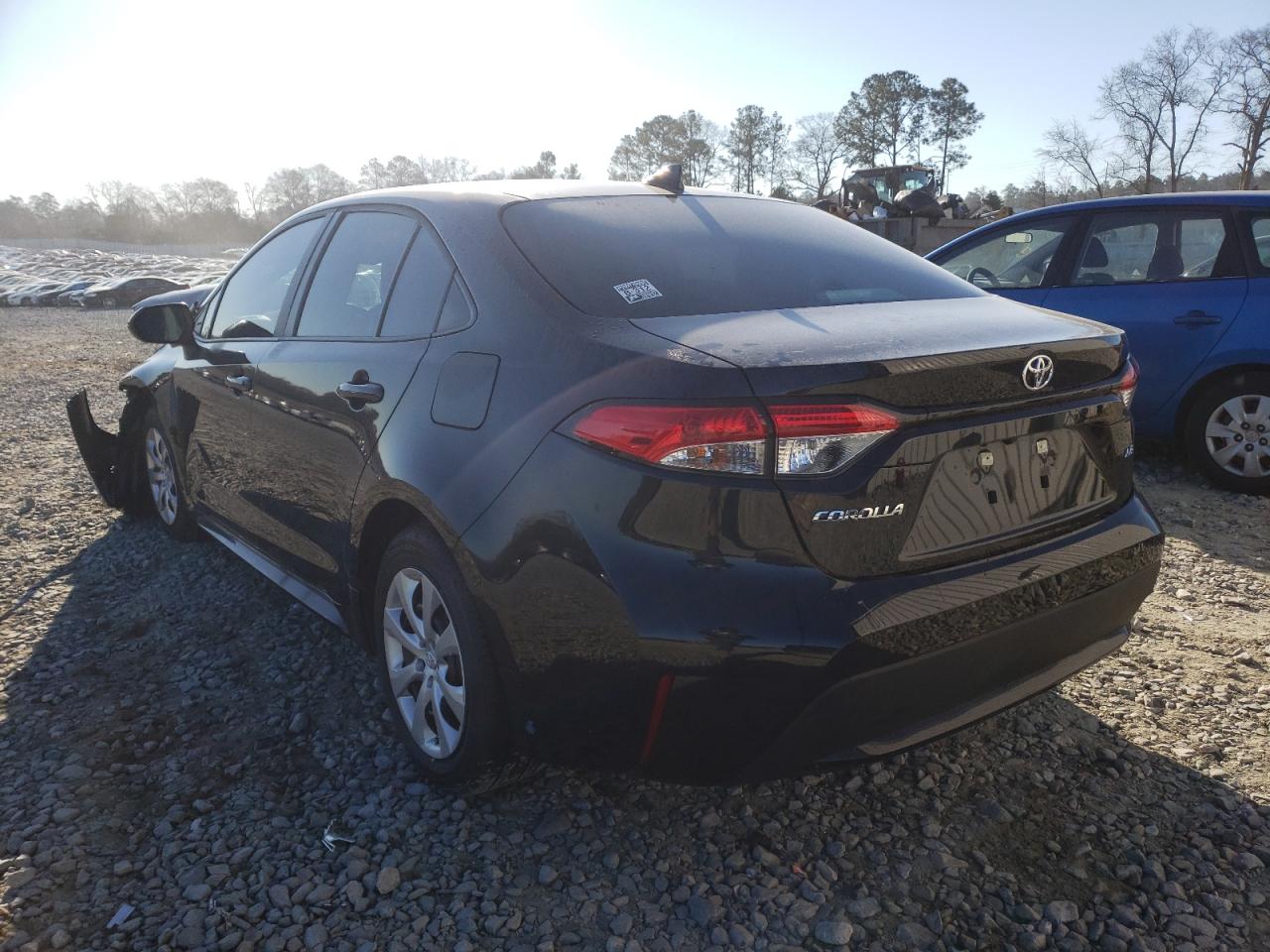 Photo 3 from auction – 2021 TOYOTA COROLLA LE with VIN 5YFEPMAE2MP229035