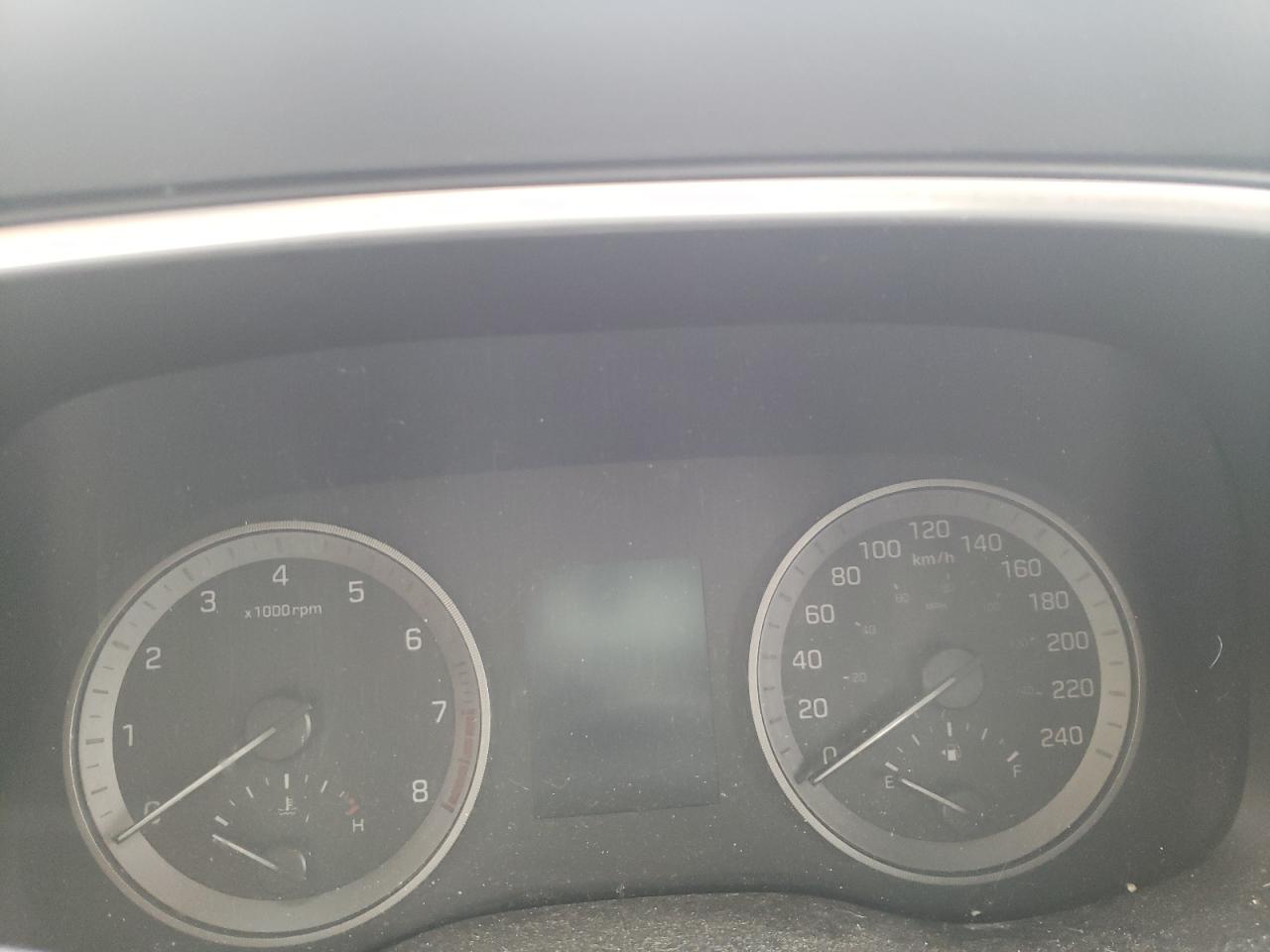 Photo 8 from auction – 2019 HYUNDAI TUCSON LIM with VIN KM8J3CA40KU999869