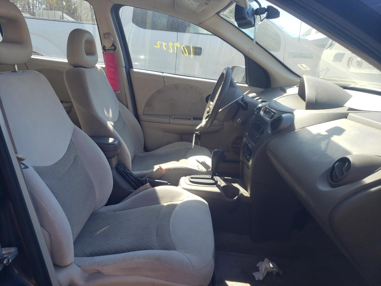 Photo 5 from auction – 2004 SATURN ION LEVEL with VIN 1G8AL52F74Z134932