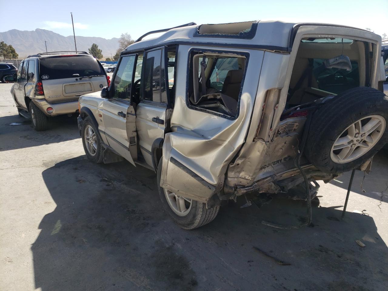 Photo 3 from auction – 2002 LAND ROVER DISCOVERY with VIN SALTY15492A764524