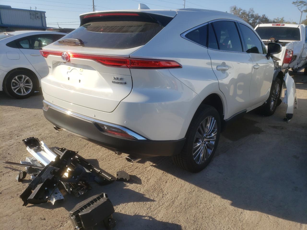 Photo 4 from auction – 2021 TOYOTA VENZA LE with VIN JTEAAAAHXMJ041680