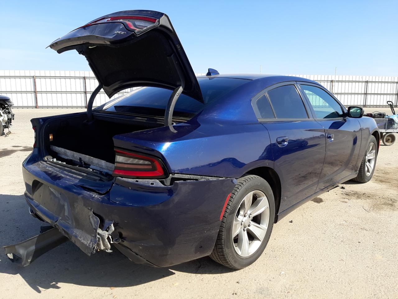 Photo 4 from auction – 2015 DODGE CHARGER SX with VIN 2C3CDXHG9FH734253