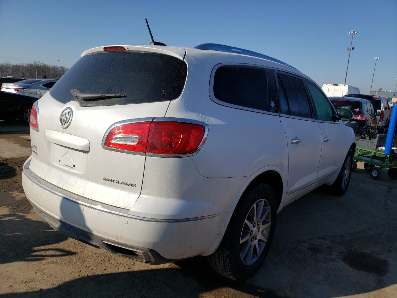 Photo 4 from auction – 2017 BUICK ENCLAVE with VIN 5GAKRAKD2HJ341220