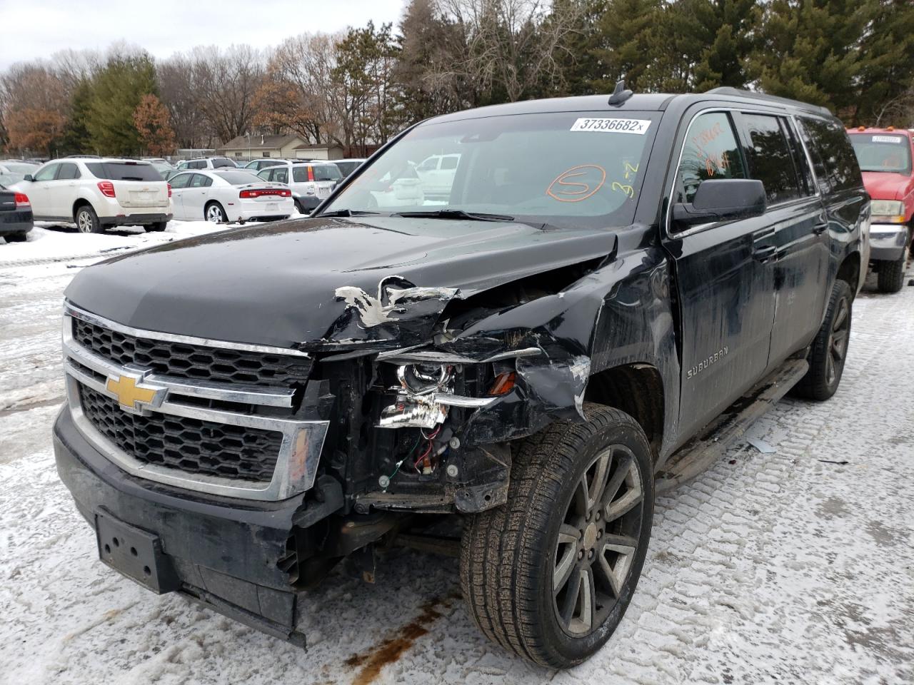 Photo 2 from auction – 2016 CHEVROLET SUBURBAN K with VIN 1GNSKHKC3GR217306