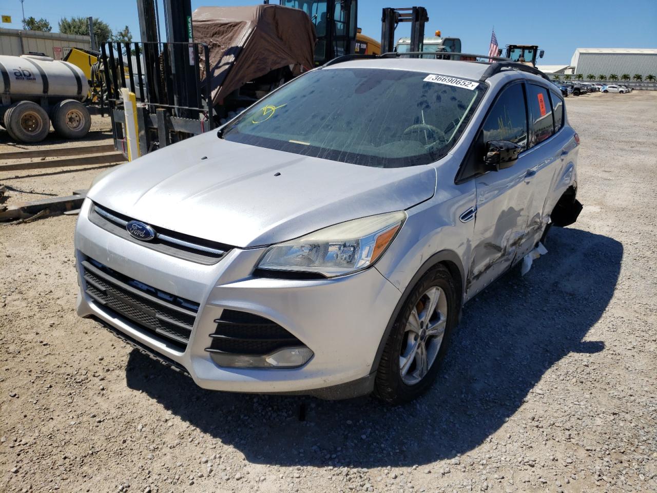 Photo 2 from auction – 2014 FORD ESCAPE SE with VIN 1FMCU0GX2EUB49414
