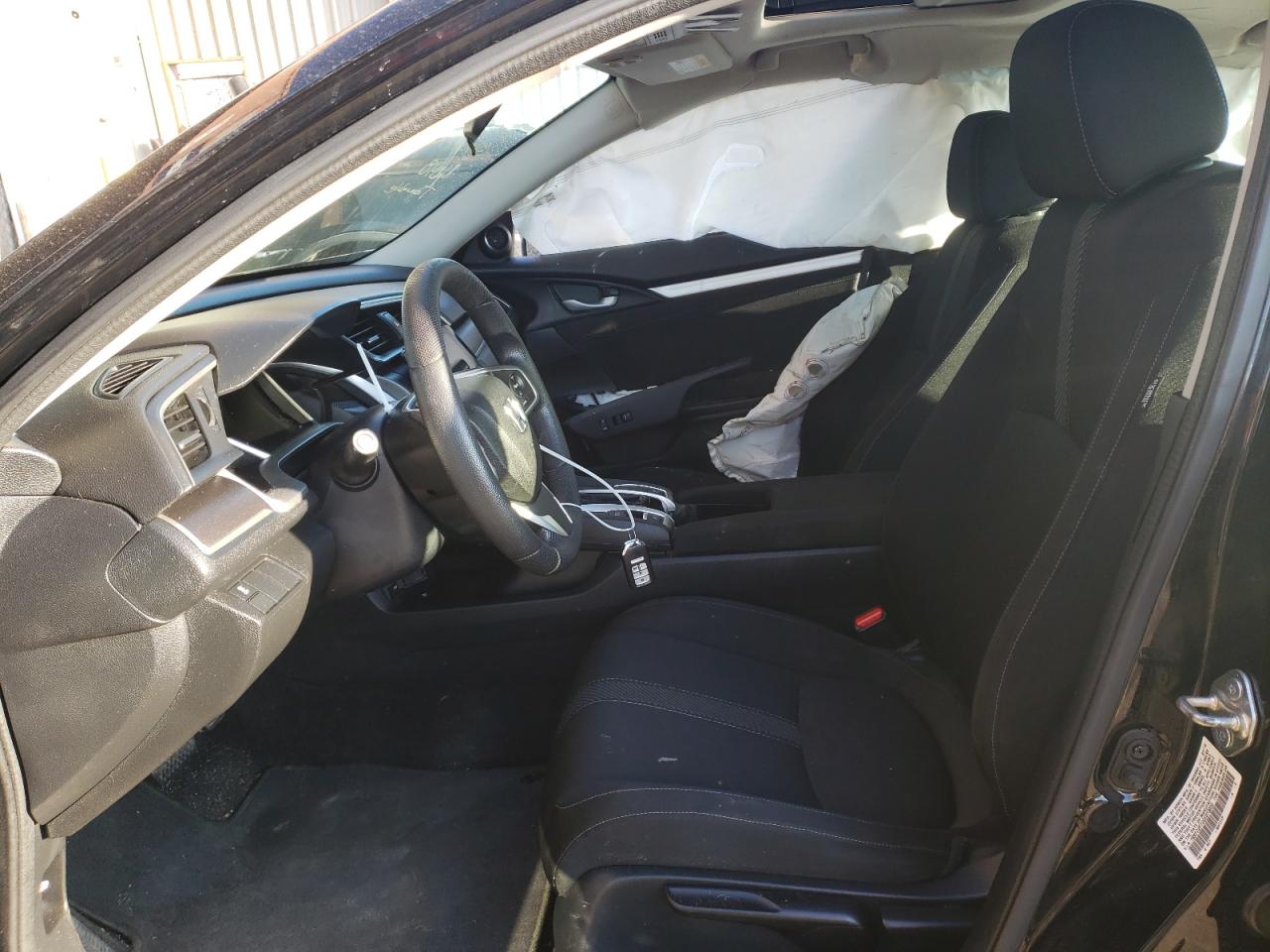 Photo 5 from auction – 2016 HONDA CIVIC EX with VIN 19XFC2F72GE073020