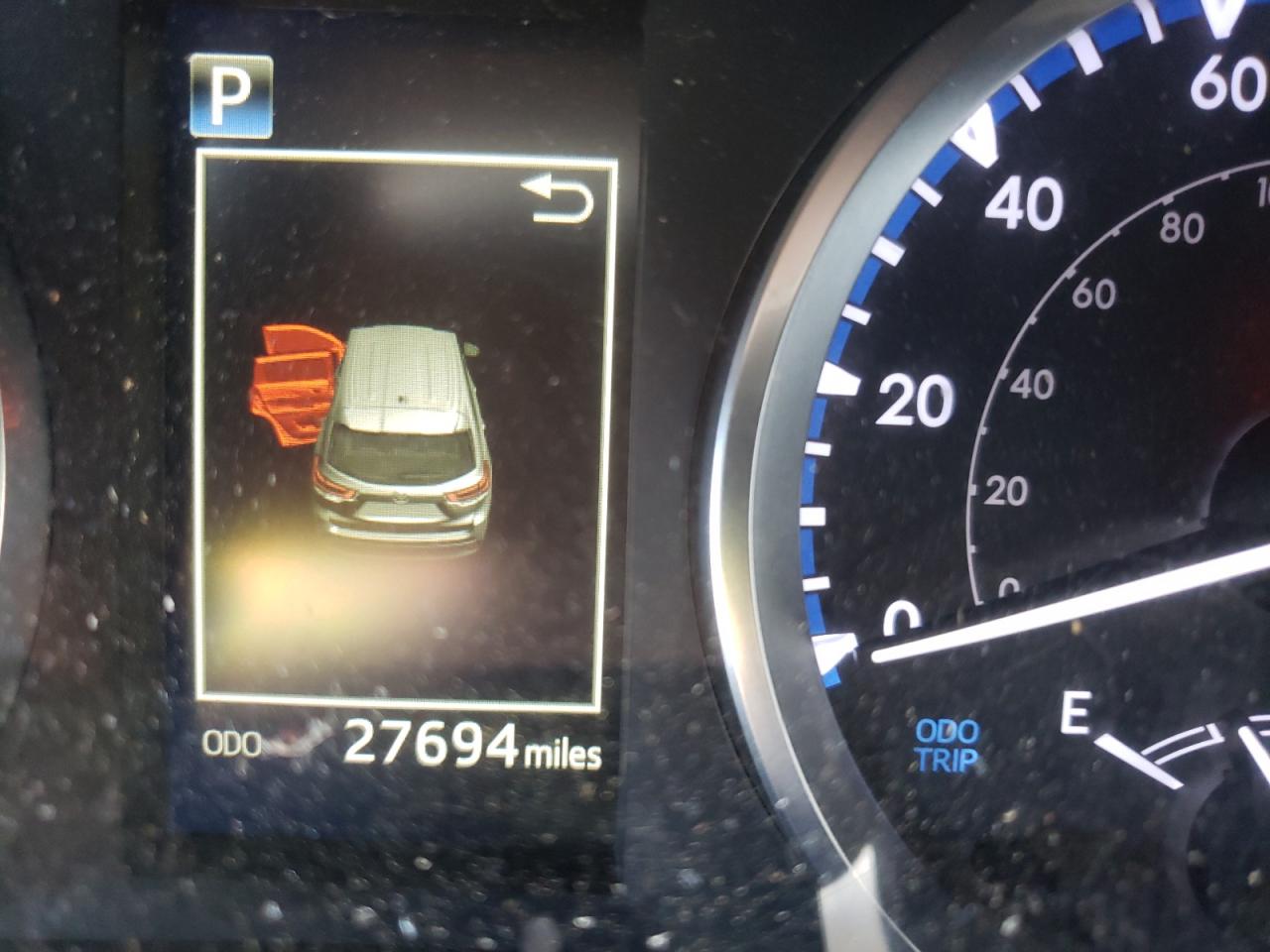 Photo 8 from auction – 2019 TOYOTA HIGHLANDER with VIN 5TDBZRFH8KS735020