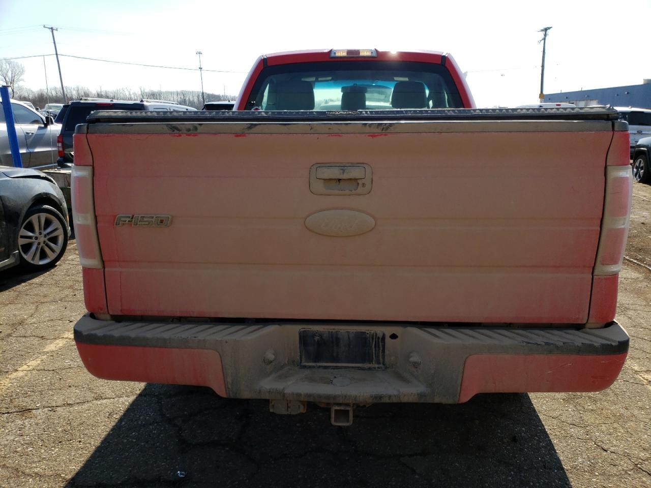 Photo 6 from auction – 2011 FORD F150 with VIN 1FTMF1EF8BFA71319