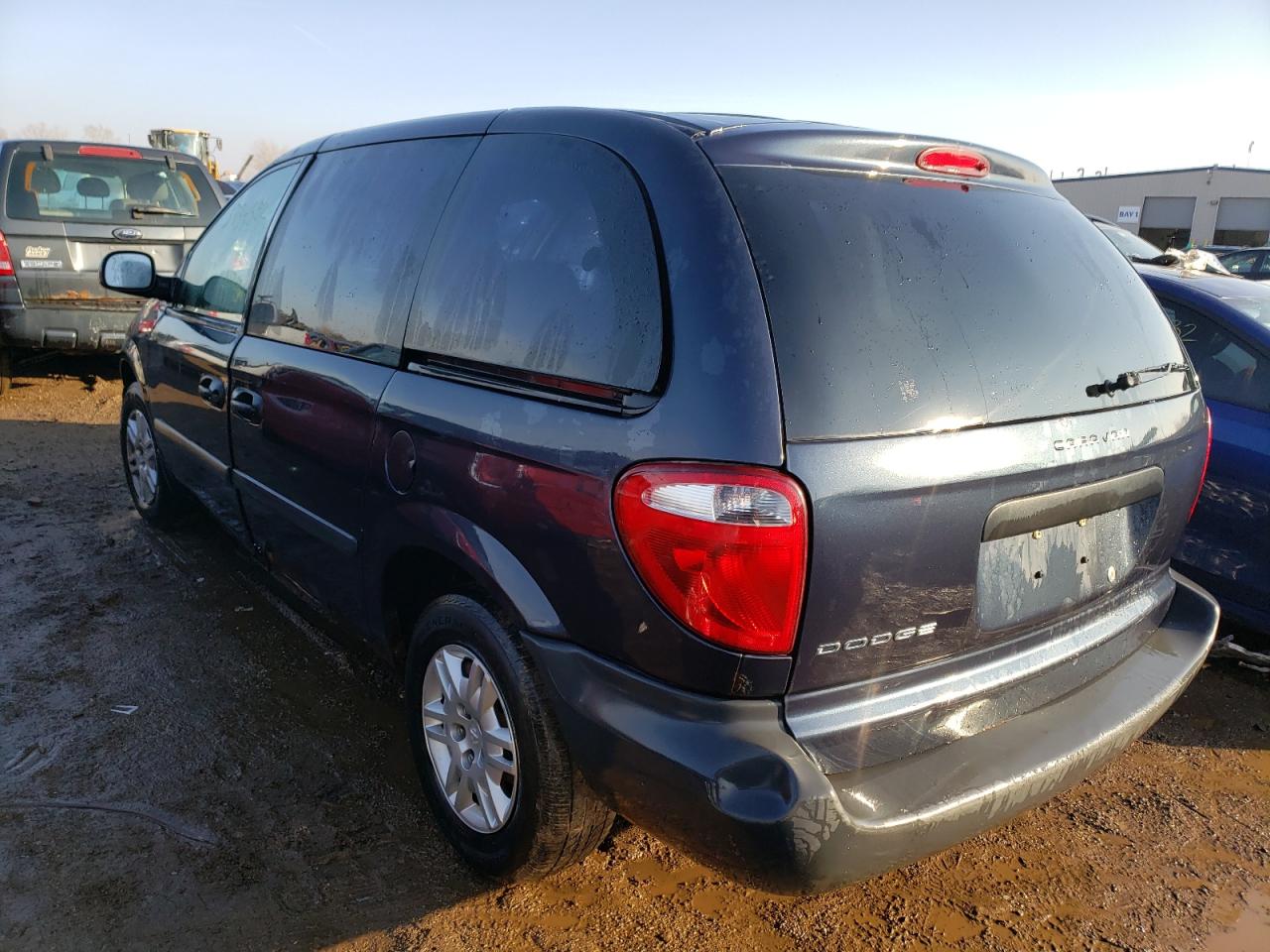 Photo 3 from auction – 2007 DODGE CARAVAN SE with VIN 1D4GP25B47B213860