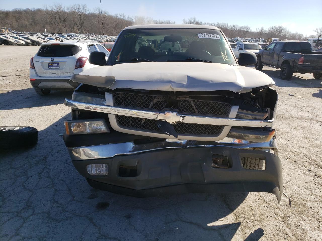Photo 9 from auction – 2005 CHEVROLET SILVERADO with VIN 1GCEK19B35E152049