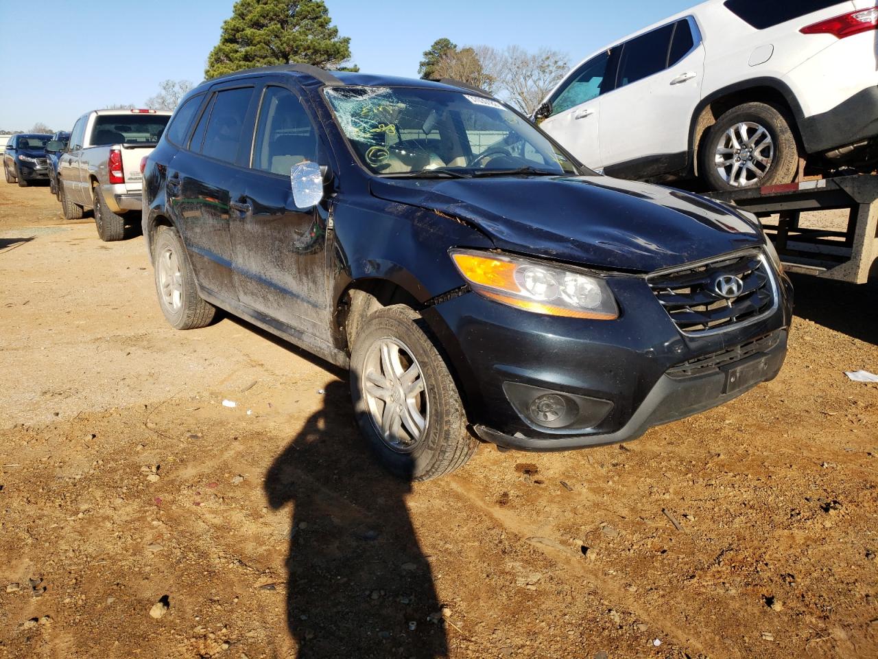HYUNDAI SANTA FE G 2010 with VIN 5NMSG3AB3AH350603 - Photo from auction