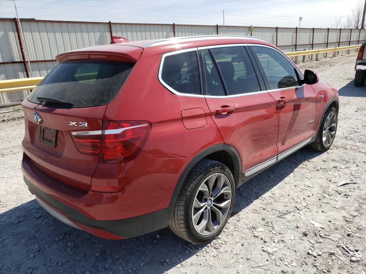 Photo 4 from auction – 2017 BMW X3 SDRIVE2 with VIN 5UXWZ7C31H0V87835
