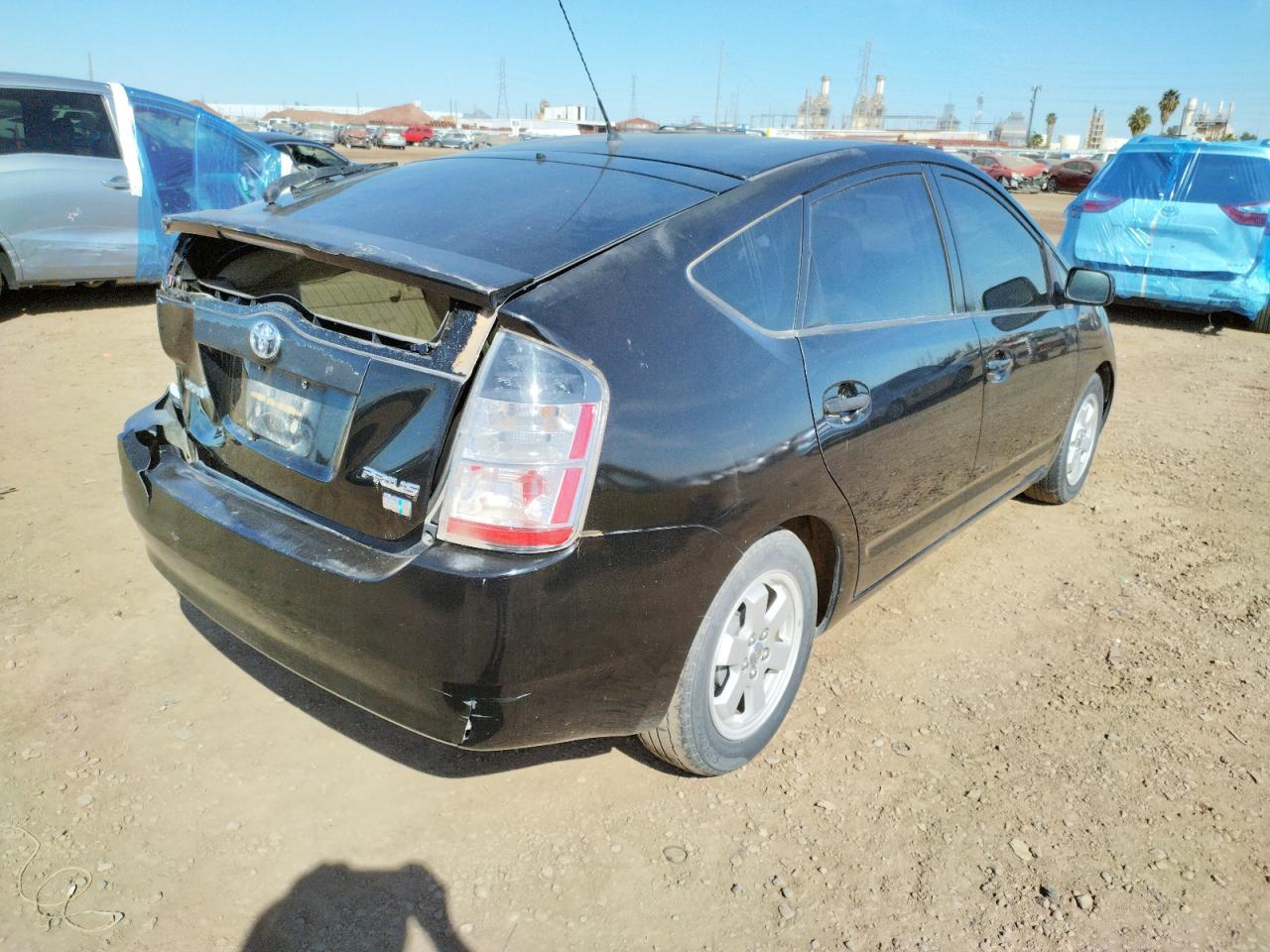 Photo 4 from auction – 2004 TOYOTA PRIUS with VIN JTDKB20U340050155