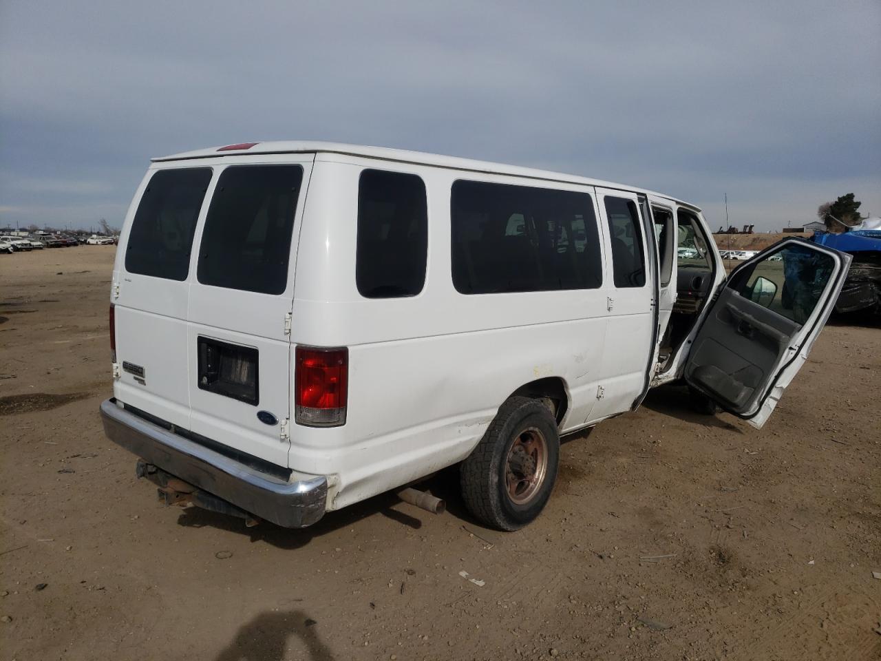 Photo 4 from auction – 2008 FORD ECONOLINE with VIN 1FBSS31L28DB22641