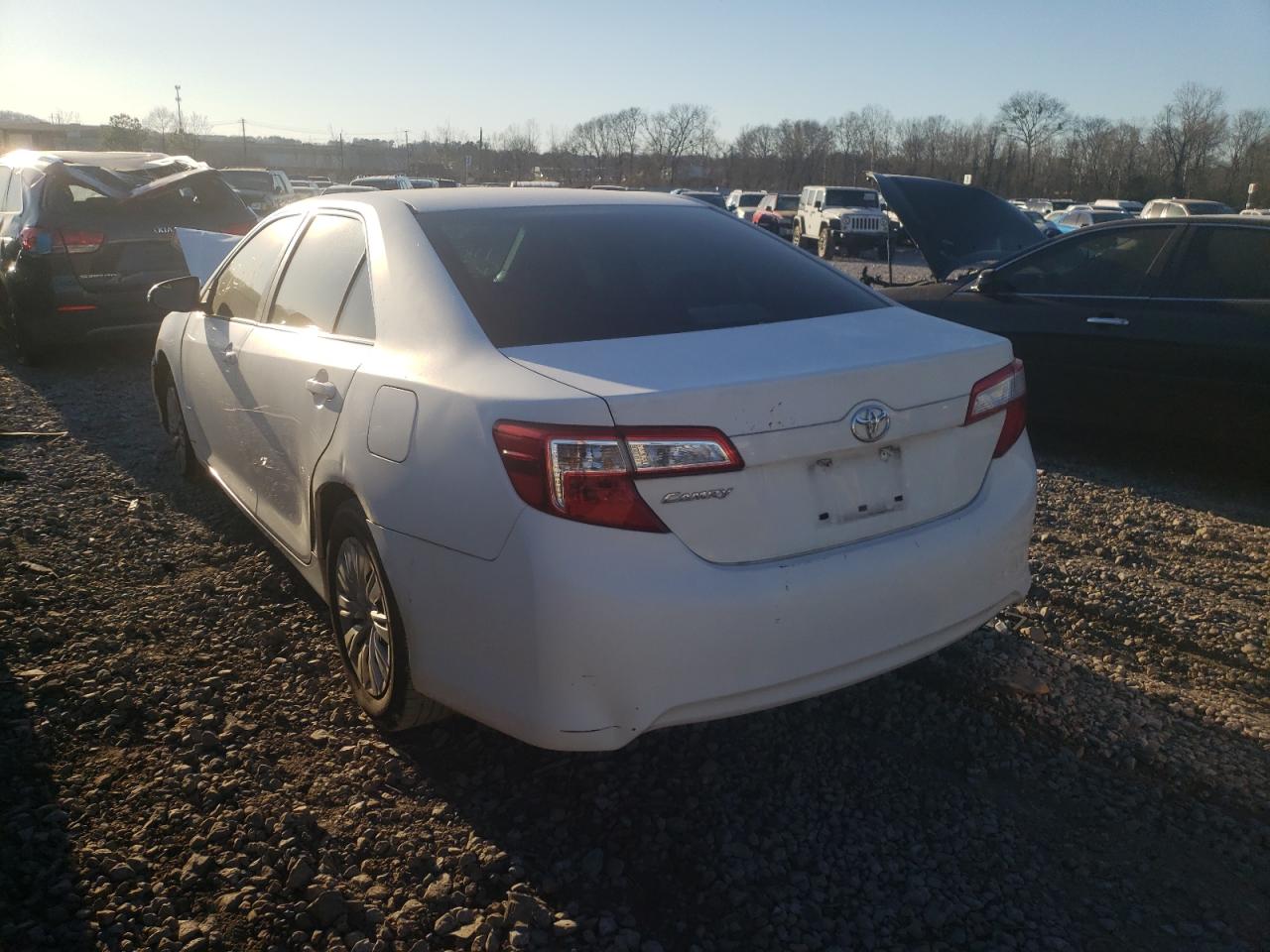 Photo 3 from auction – 2014 TOYOTA CAMRY L with VIN 4T1BF1FK2EU763901