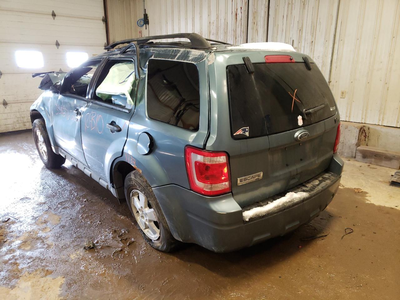 Photo 3 from auction – 2011 FORD ESCAPE XLT with VIN 1FMCU9D75BKA03069