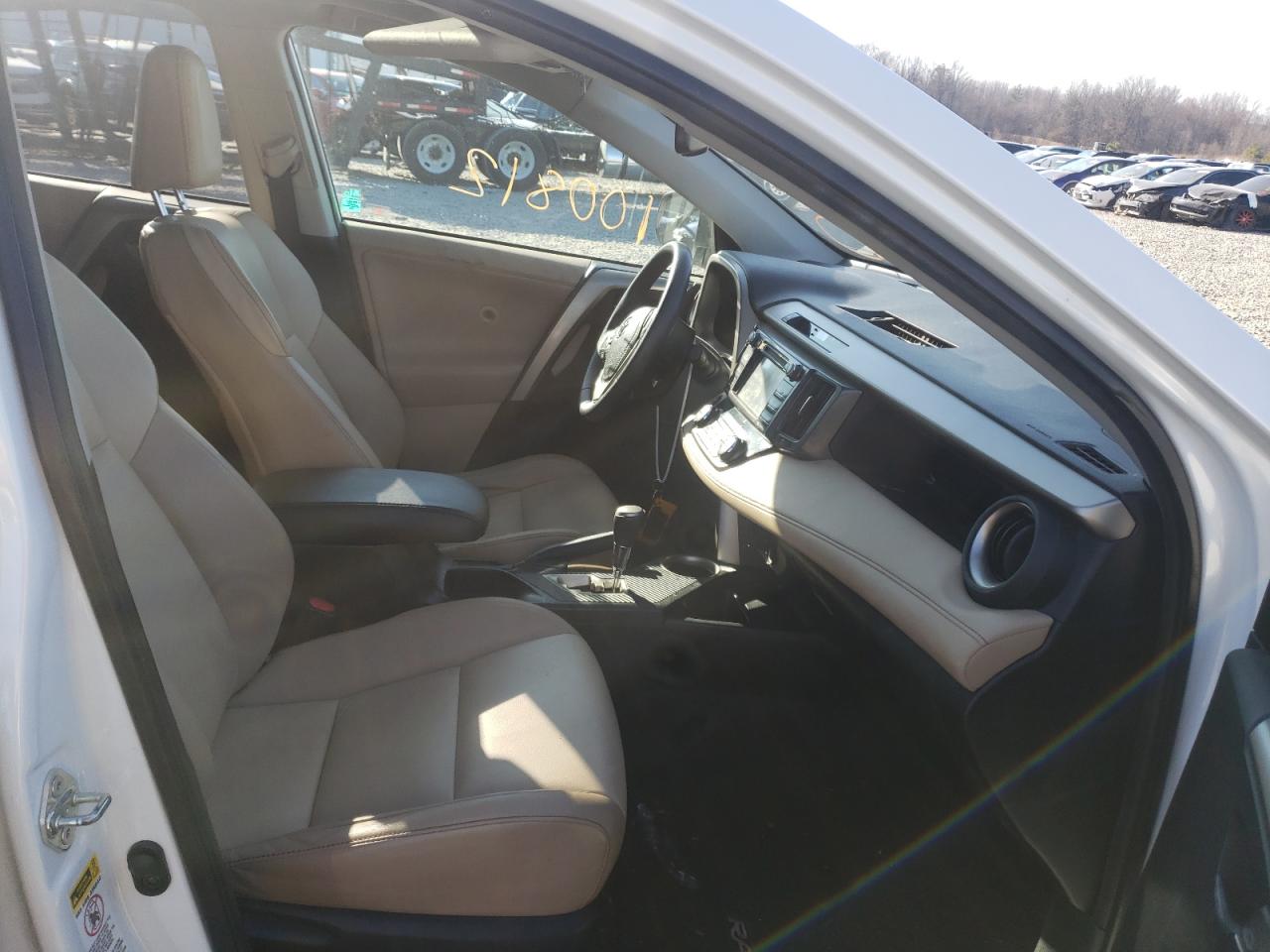 Photo 5 from auction – 2013 TOYOTA RAV4 LIMIT with VIN 2T3YFREV2DW029625
