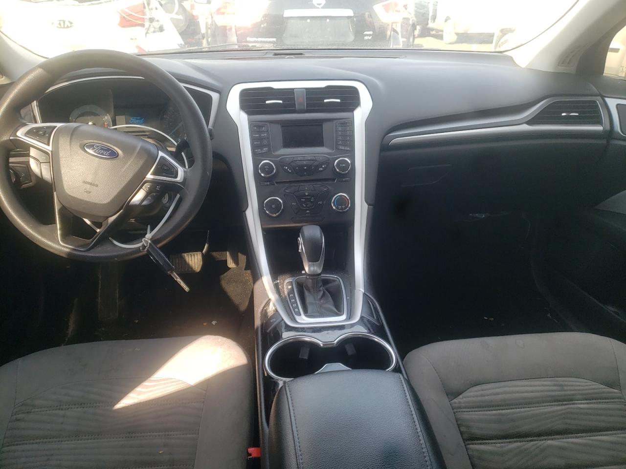Photo 9 from auction – 2016 FORD FUSION S with VIN 3FA6P0G75GR276246