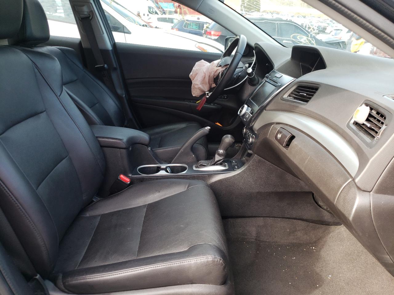 Photo 5 from auction – 2017 ACURA ILX PREMIU with VIN 19UDE2F71HA004181