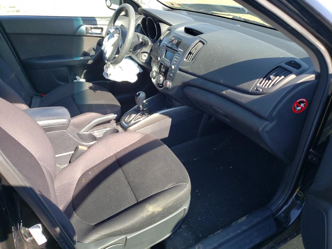 Photo 5 from auction – 2013 KIA FORTE EX with VIN KNAFU4A27D5720908