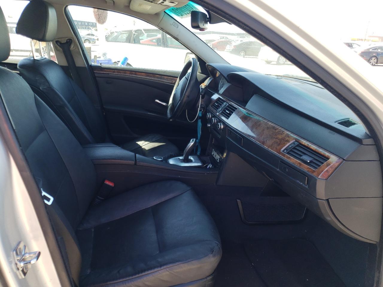Photo 5 from auction – 2008 BMW 528 XI with VIN WBANV13538CZ55905
