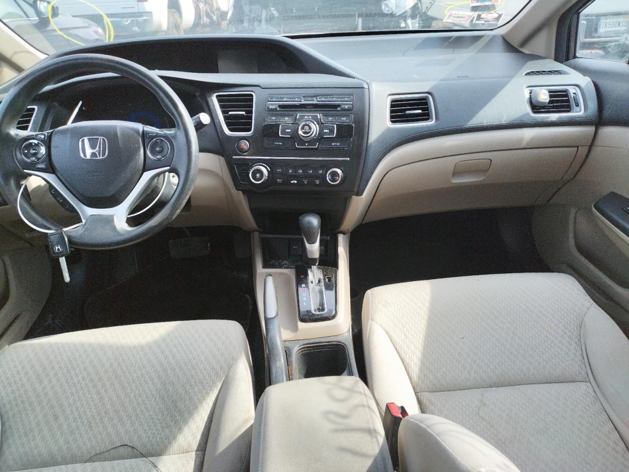 Photo 9 from auction – 2014 HONDA CIVIC LX with VIN 19XFB2F52EE017755