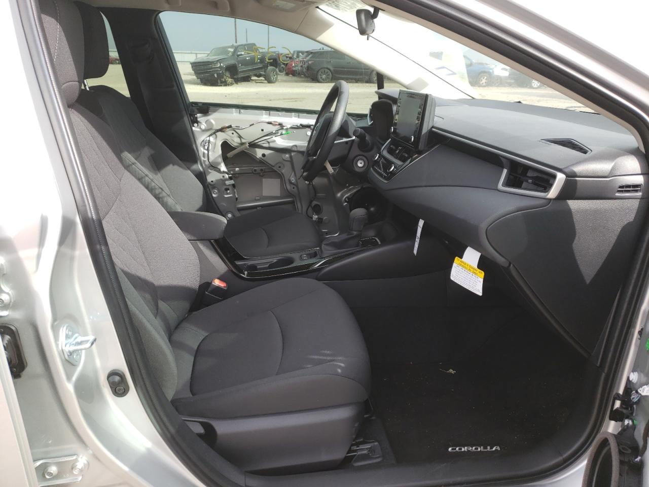 Photo 5 from auction – 2022 TOYOTA COROLLA LE with VIN JTDEPMAEXNJ210772