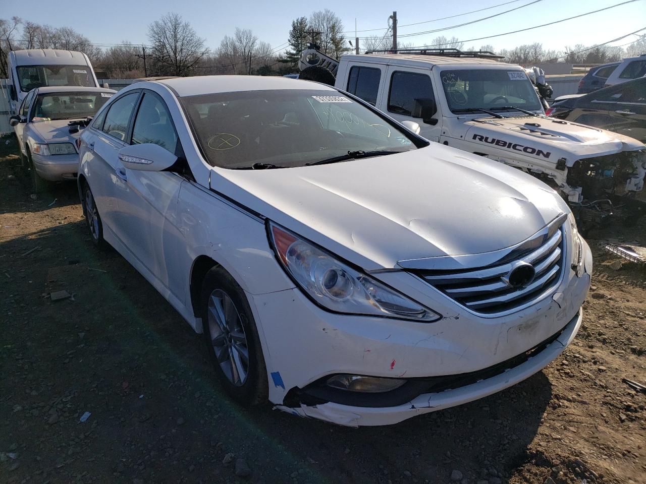 HYUNDAI SONATA SE 2014 with VIN 5NPEC4AC0EH827441 - Photo from auction