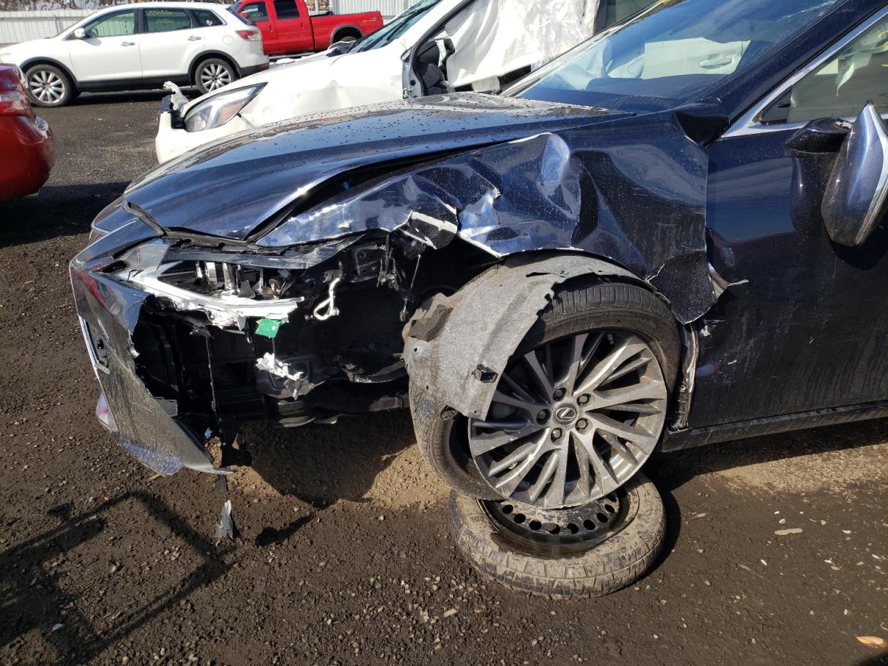 Photo 9 from auction – 2019 LEXUS ES 350 with VIN JTHBZ1B11K2001688