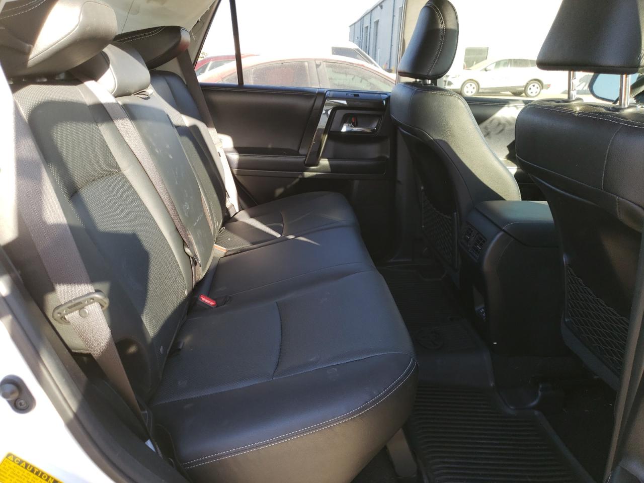 Photo 6 from auction – 2020 TOYOTA 4RUNNER SR with VIN JTEBU5JR8L5743113