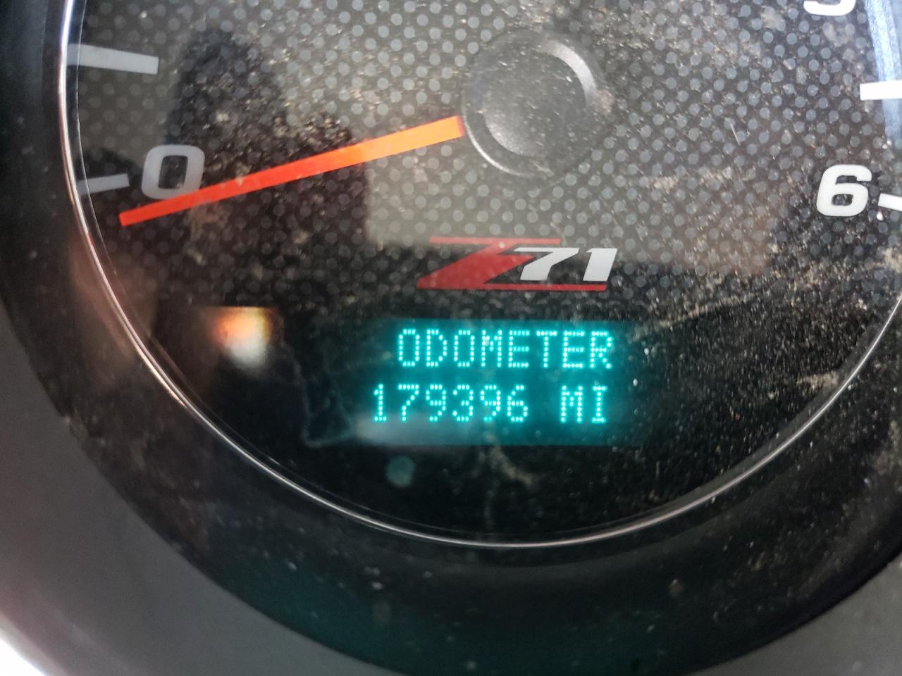 Photo 8 from auction – 2011 CHEVROLET SILVERADO with VIN 1GCRCSE02BZ428007