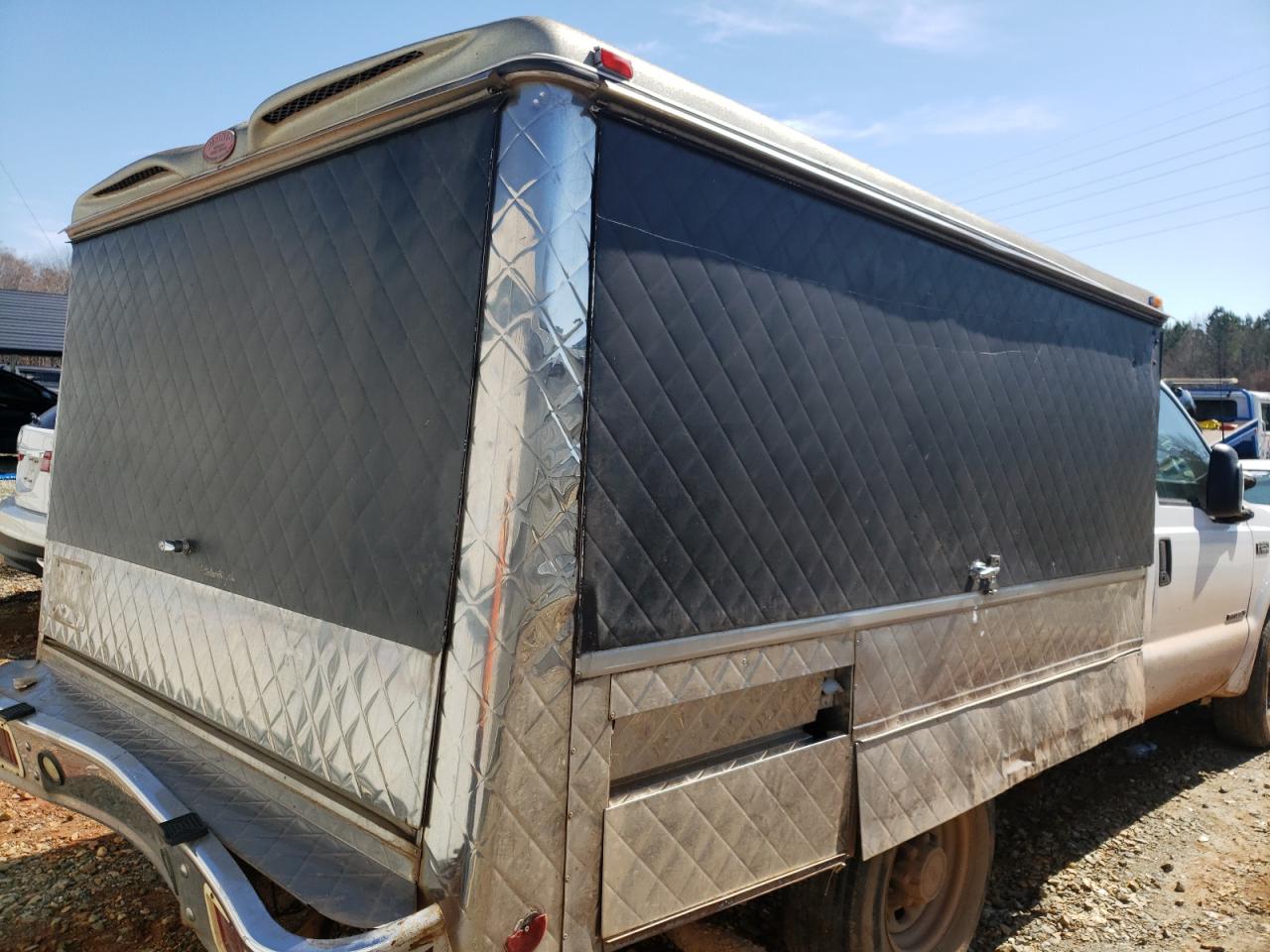 Photo 4 from auction – 2002 FORD F250 SUPER with VIN 1FTNF20L32EB20309