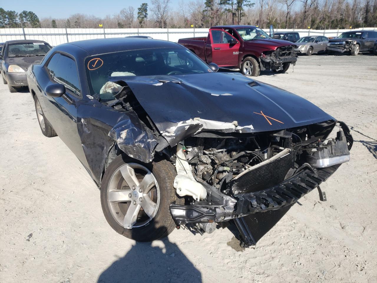 DODGE CHALLENGER 2014 with VIN 2C3CDYAG4EH153385 - Photo from auction