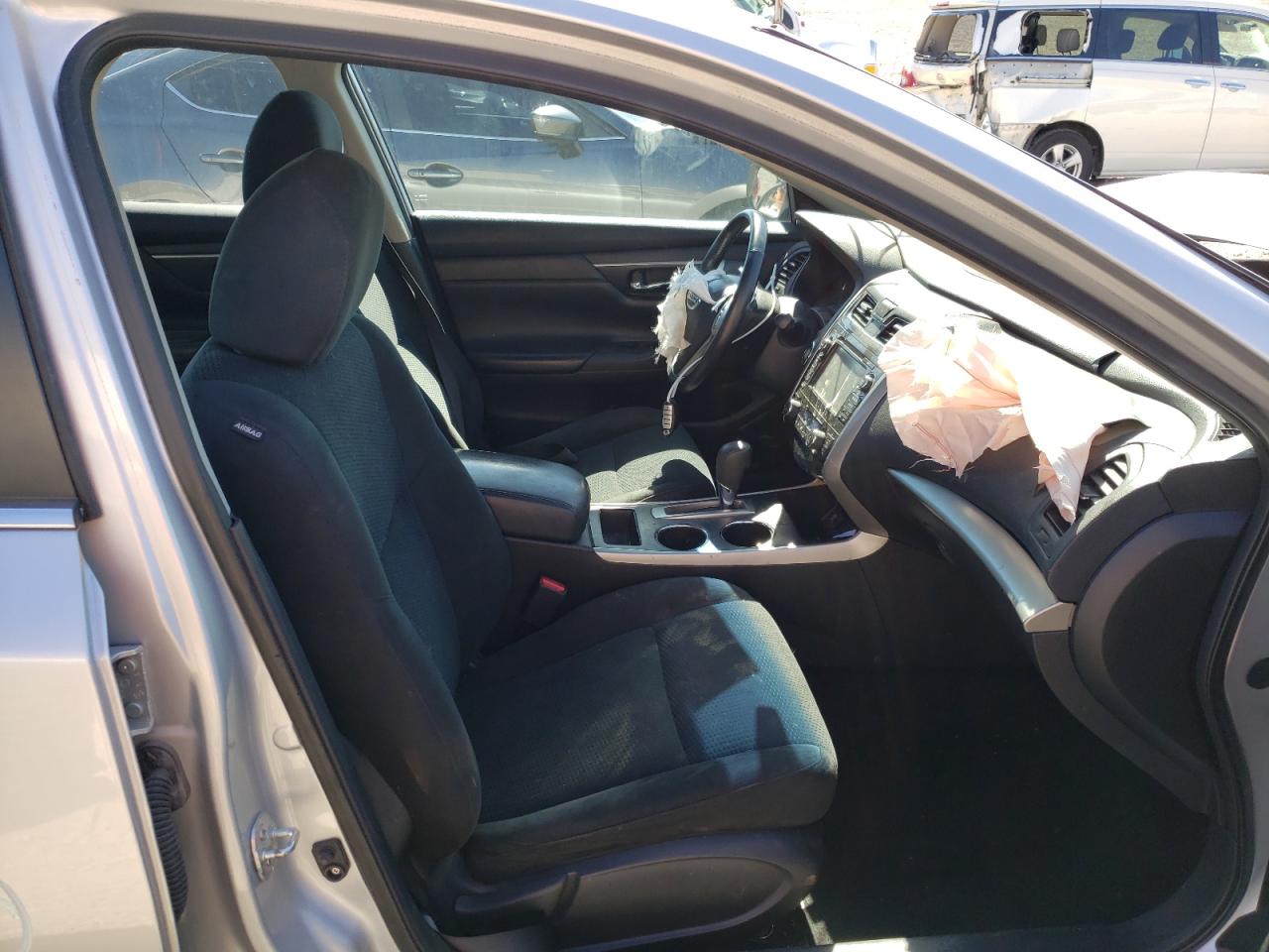 Photo 5 from auction – 2015 NISSAN ALTIMA 2.5 with VIN 1N4AL3AP8FC592849