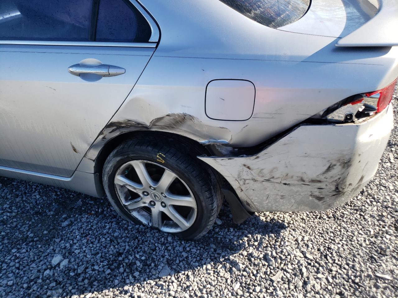 Photo 9 from auction – 2004 ACURA TSX with VIN JH4CL95834C020141
