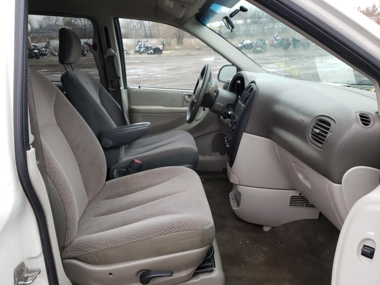 Photo 5 from auction – 2007 DODGE GRAND CARA with VIN 1D4GP24R77B257480